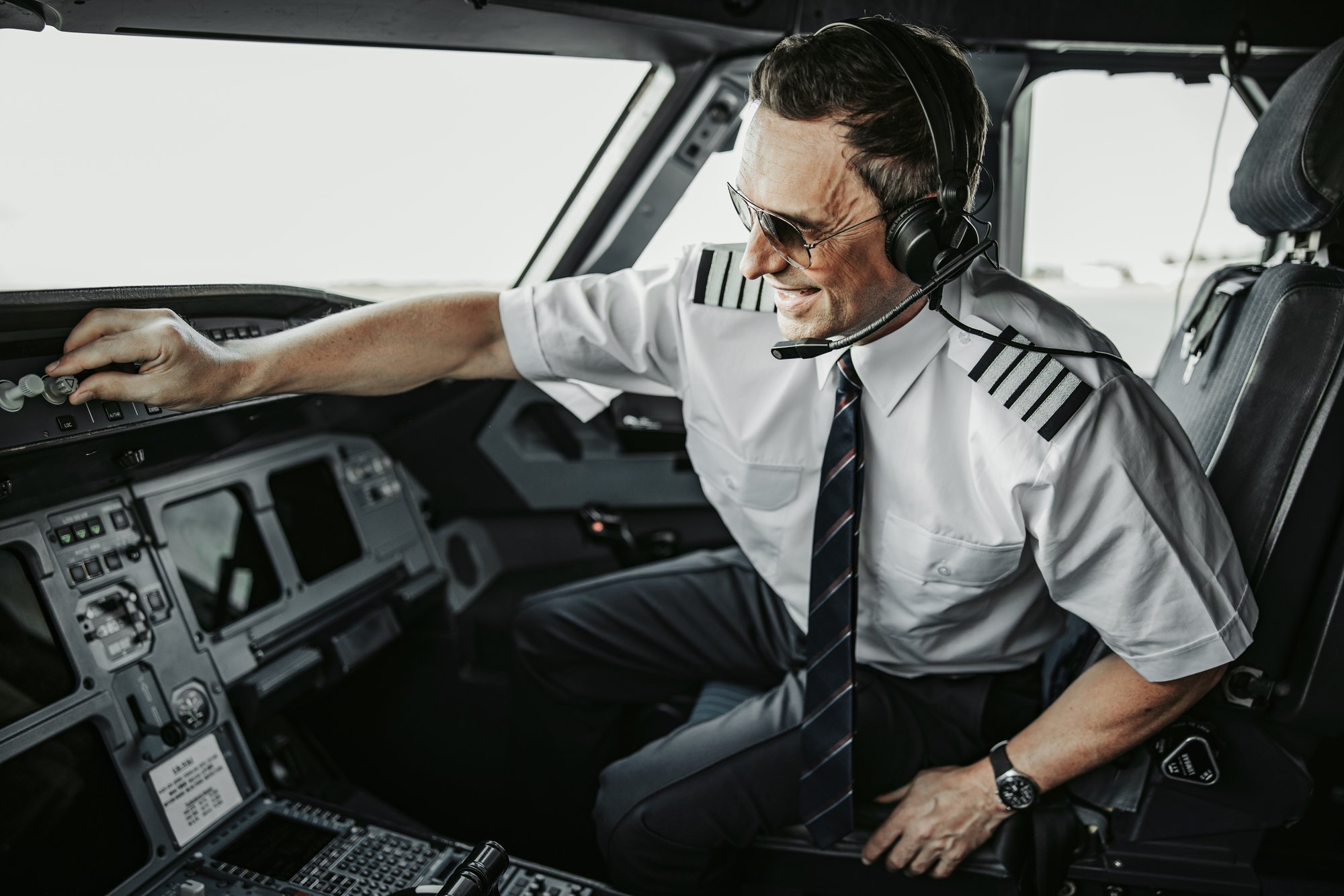 What is a contract pilot What is a contract pilot