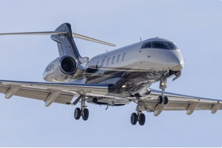 Challenger 300 Contract Pilot 